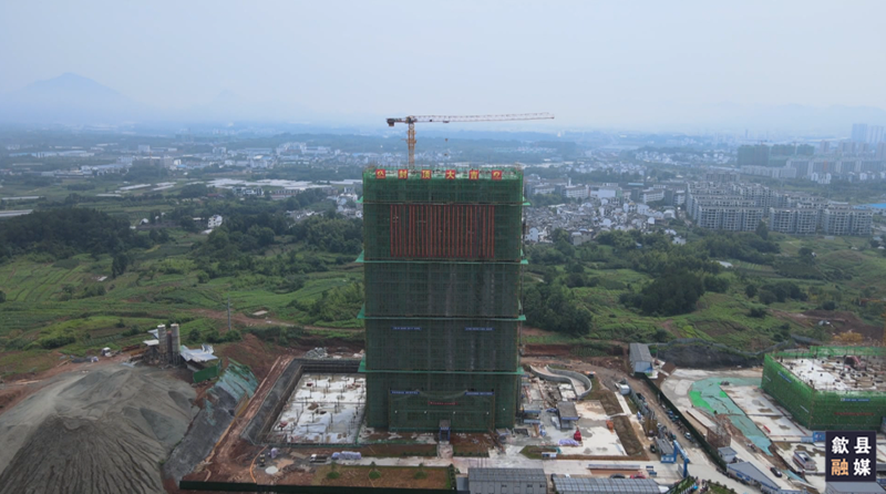 徽投集團提前30天完成富豐新城片區(qū)首個重點項目主體工程